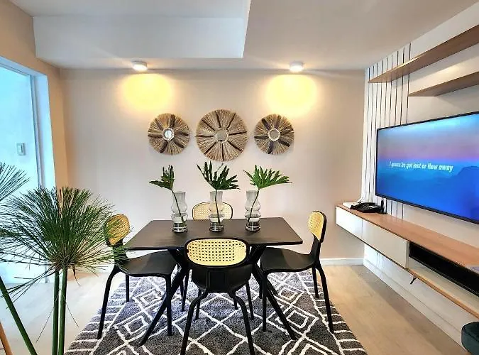 Apartment Vissers Crib At Azure Urban Residences *