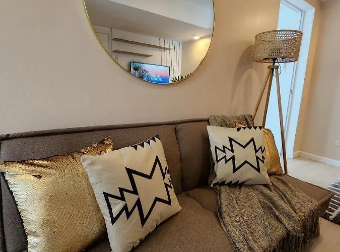 Vissers Crib At Azure Urban Residences Apartment *