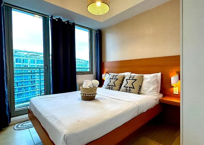 Apartment Vissers Crib At Azure Urban Residences Manila