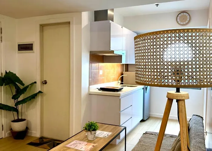 Vissers Crib At Azure Urban Residences Apartment *
